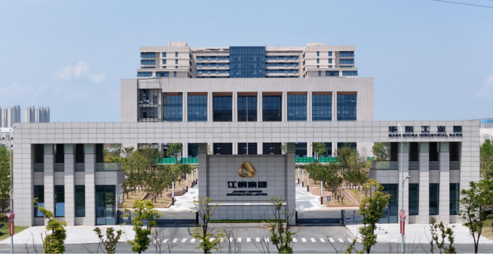 5g工厂是充分利用以5g为代表的新一代信息技术,基于工业互联网新型